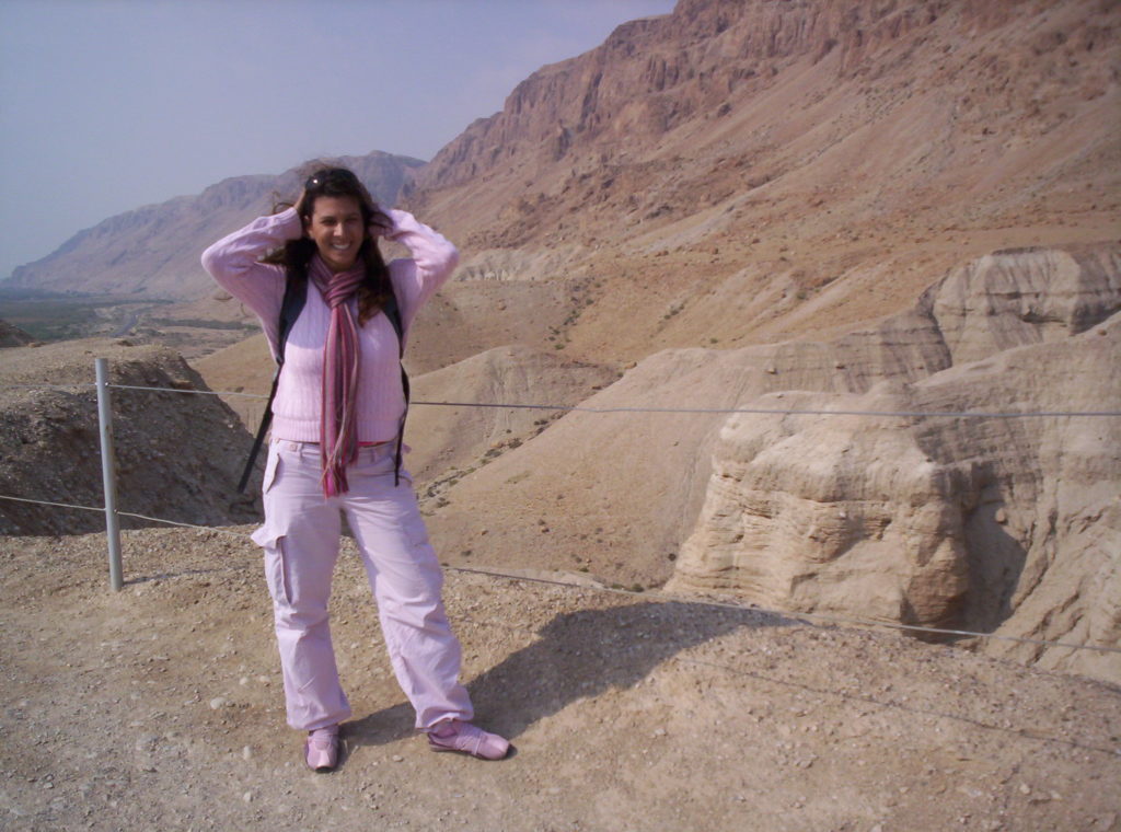 3 Reasons Why You Should Be Traveling the World